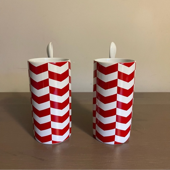 Starbucks Red and White Chevron Hot Chocolate Ceramic Mug Set - Picture 2 of 6